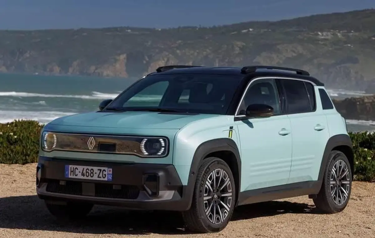 Official pictures of the Renault 4 E-Tech were released, and it will be launched in 2025.