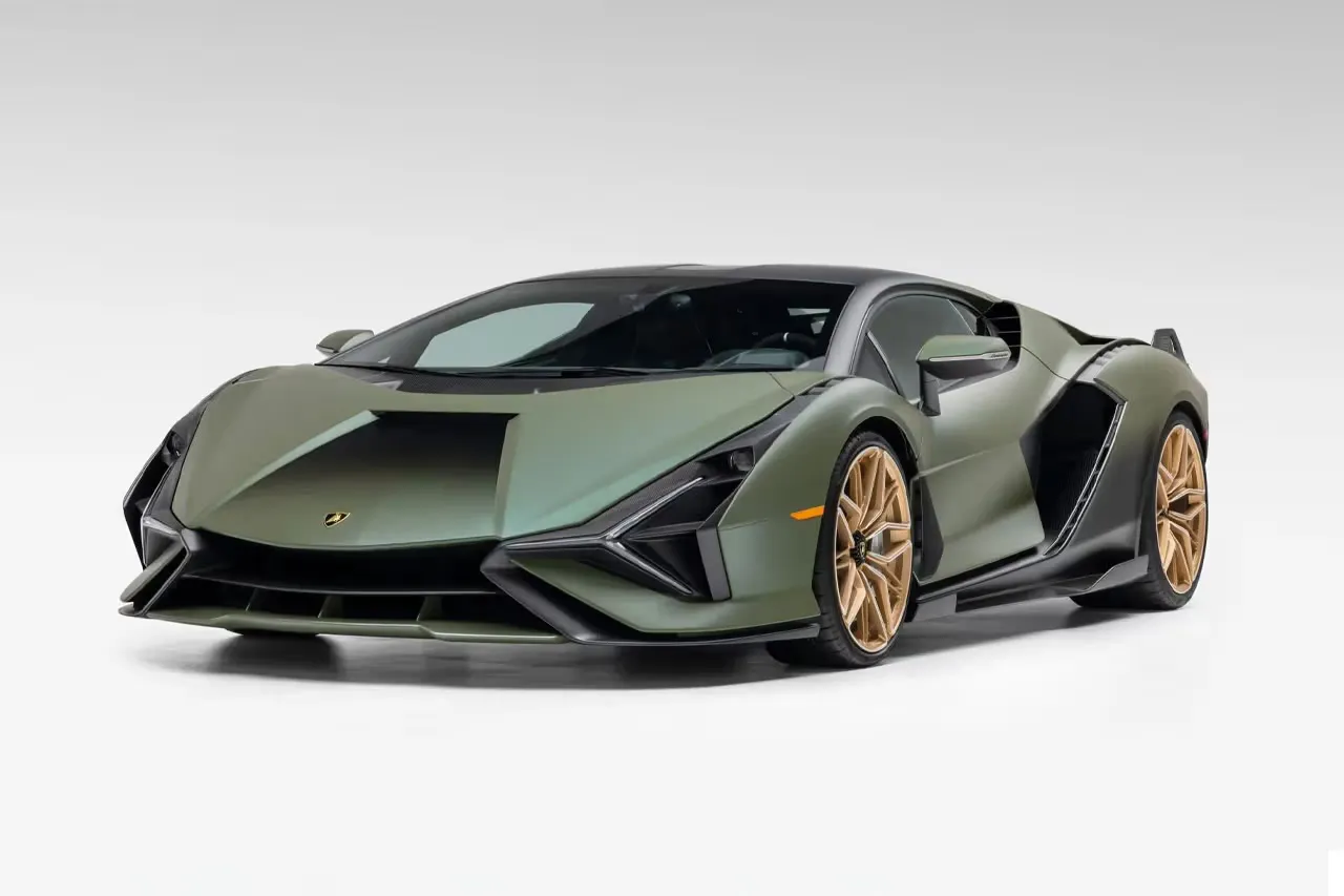 Rare Lamborghini Sian With Just 63 Miles Hits the Auction Block