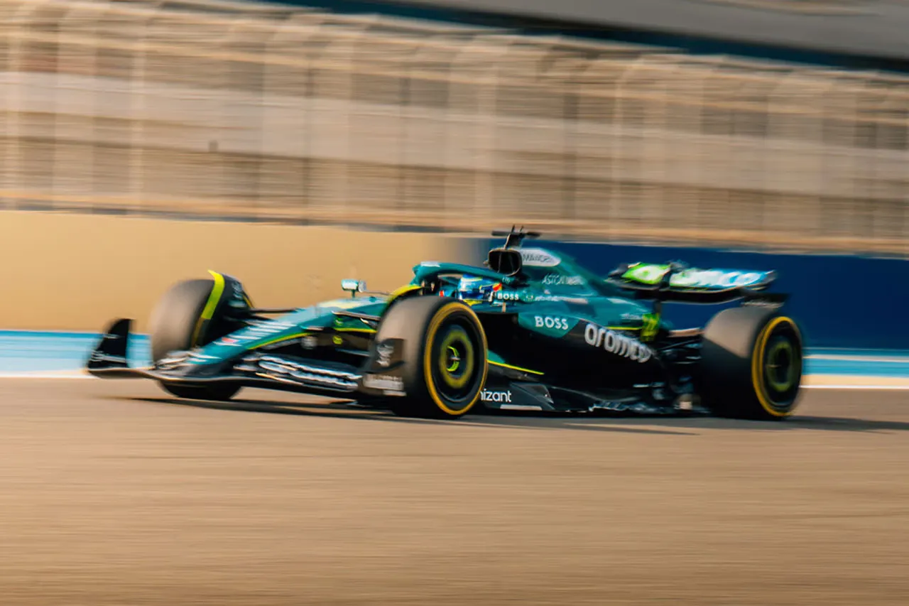 Aston Martin to Offload Its F1 Team Stake