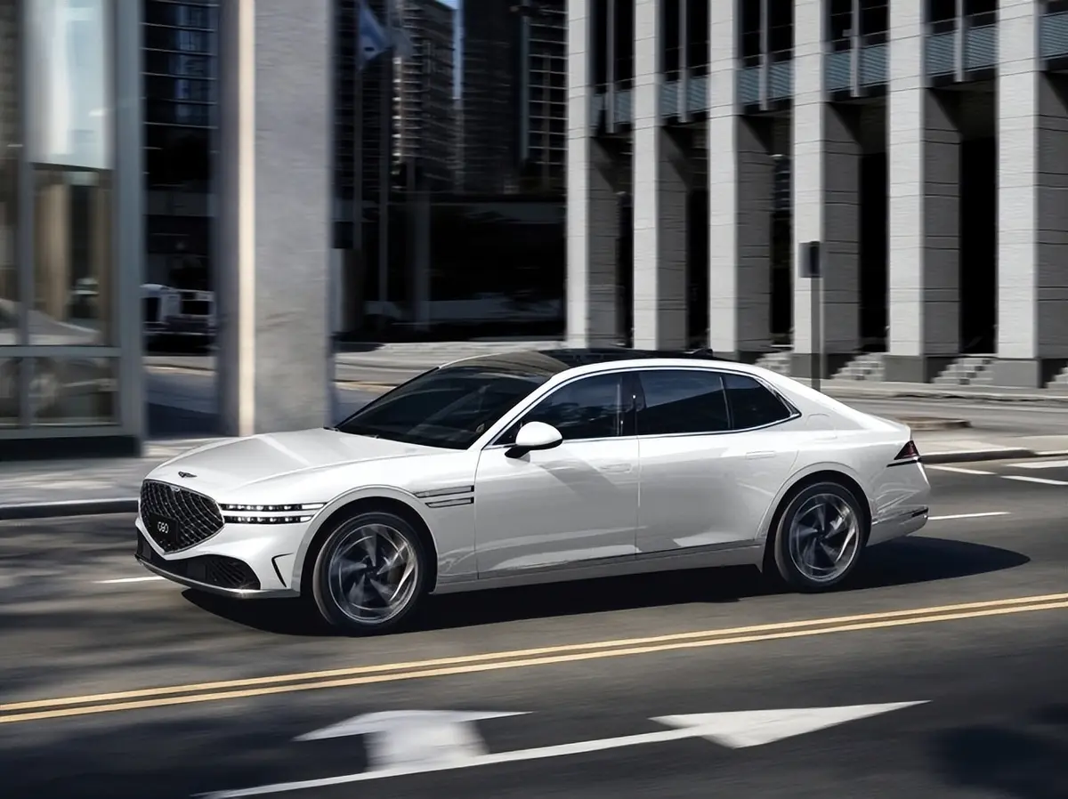 Comparable to the Audi A8? The 2026 Genesis G90 starts at 734,000 RMB.