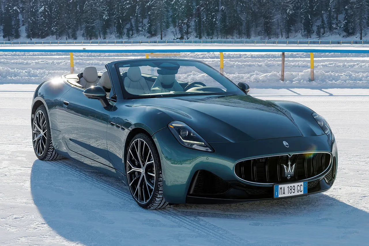 Maserati Unveils New 490 HP GranCabrio