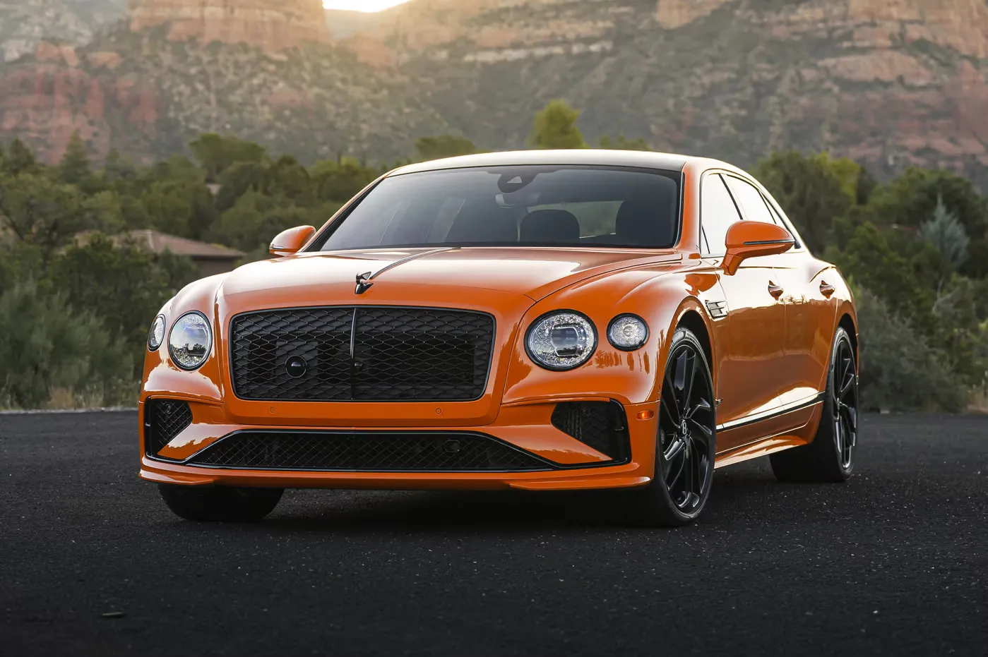 2025 Bentley Flying Spur: A Blueprint for the Ultimate Executive Sedan