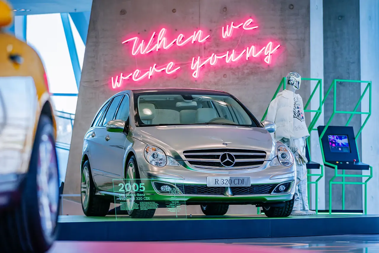 Mercedes-Benz Rewinds to the ’90s With ‘Youngtimer’ Exhibition