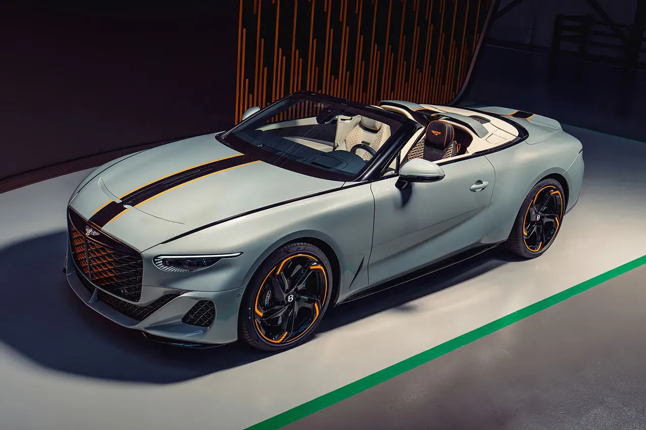 Bentley Reveals First Bespoke Batur Convertible by Mulliner