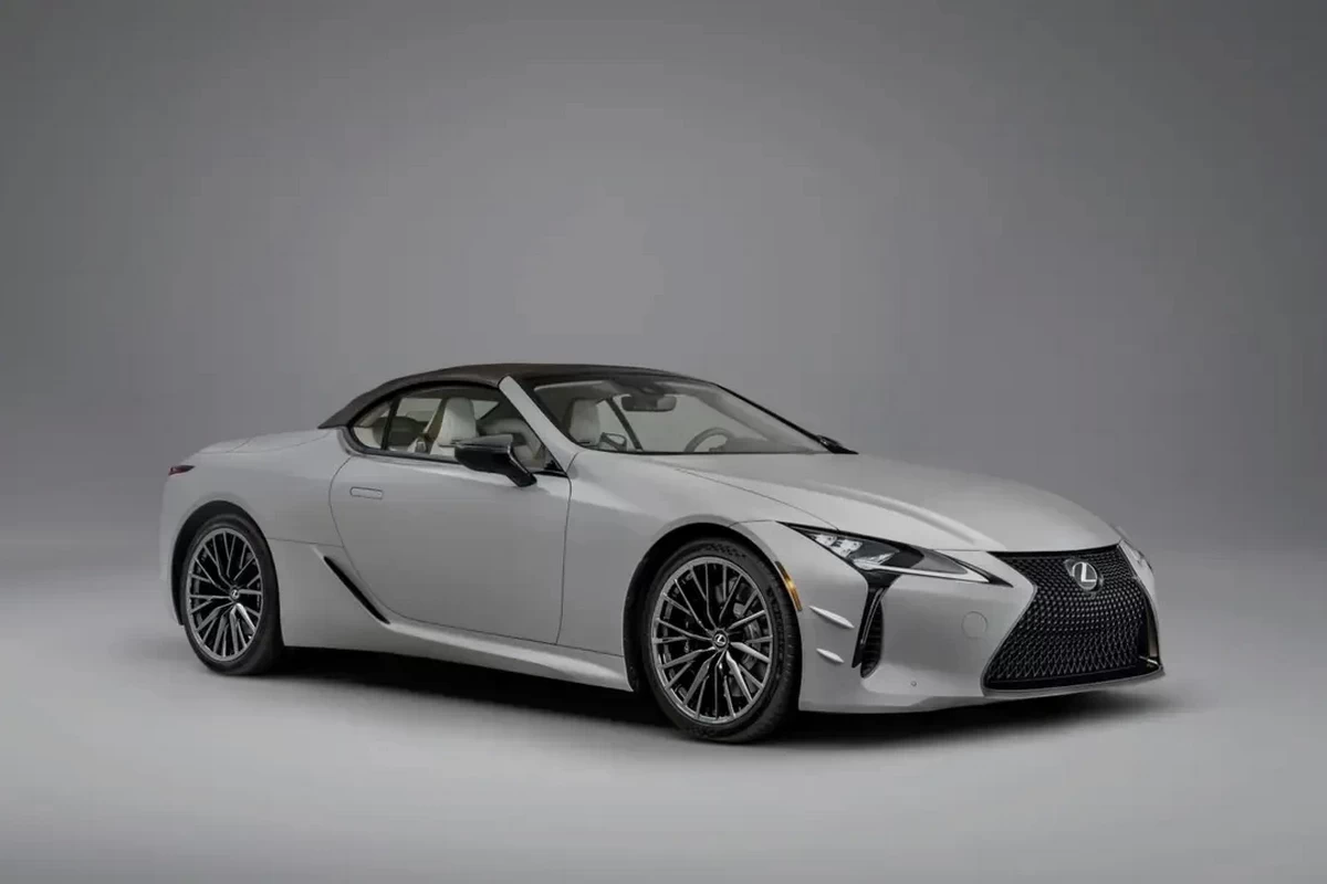 471 Horsepower V8 + Rear Drive! New Lexus LC 500 Convertible Official Pictures