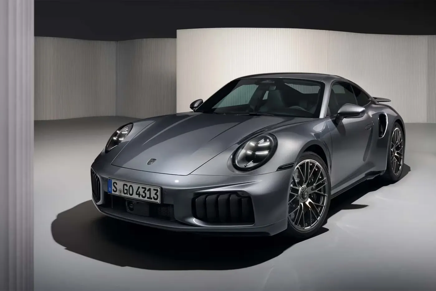 The Hybrid Porsche 911 Turbo S Is a New Kind of Fast