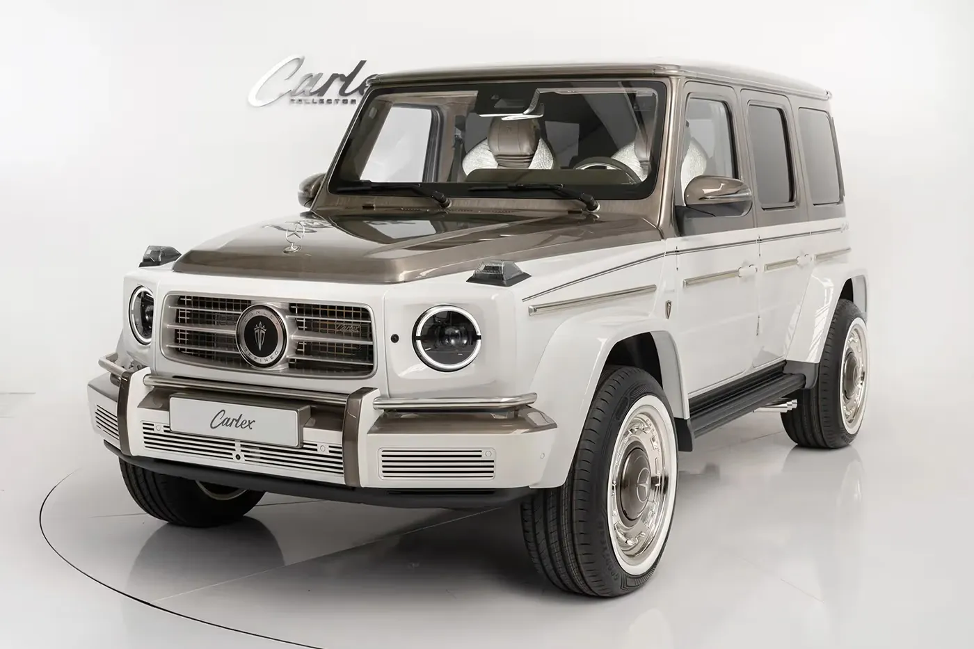 This Mercedes G-Wagen Costs $1.7 Million USD Due to Diamond Dust Paint