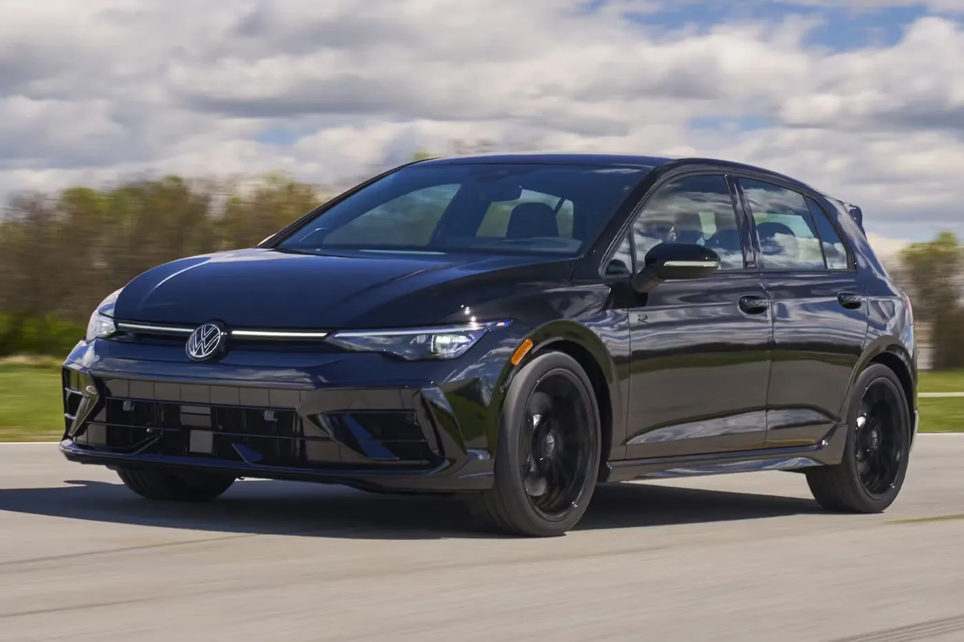 Volkswagen To Feature Audi RS3’s 5-Cylinder Engine for the Golf R