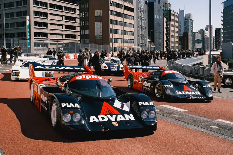 For Luftgekühlt 2026, Classic Porsches Literally Took Over a Japanese Expressway