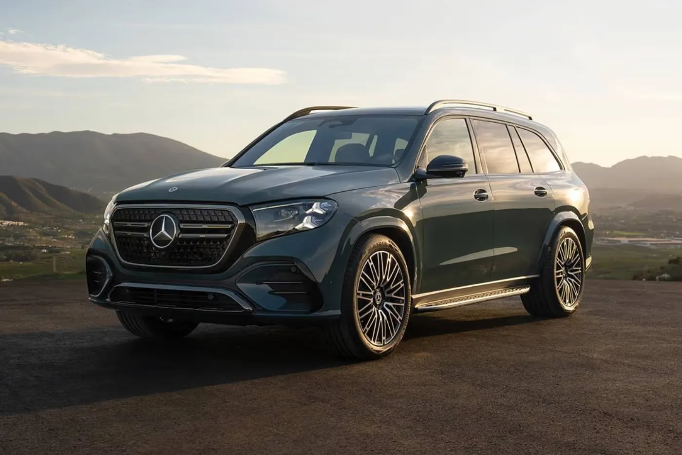 The 2027 Mercedes-Benz GLS-Class Adds Flat-Plane V-8 Power