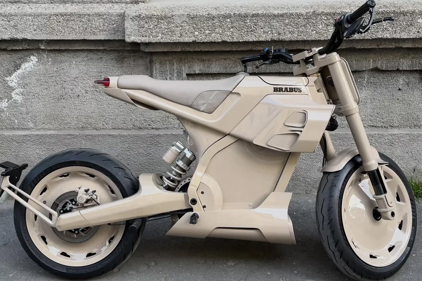 Hiroshi Fujiwara Unveils Extremely Rare “Desert Sand” Brabus x DAB Motors Urban E