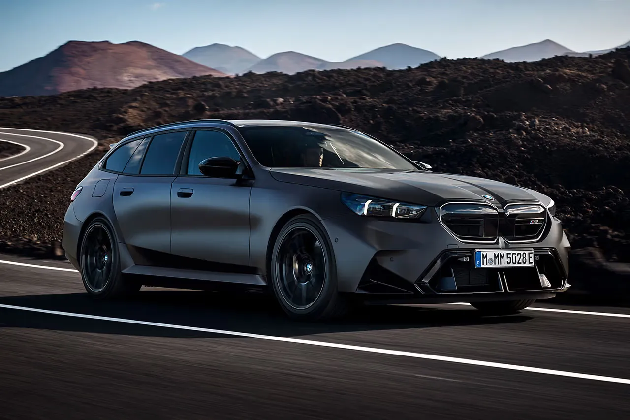 BMW Reveals Highly Anticipated 727 HP M5 Touring Wagon