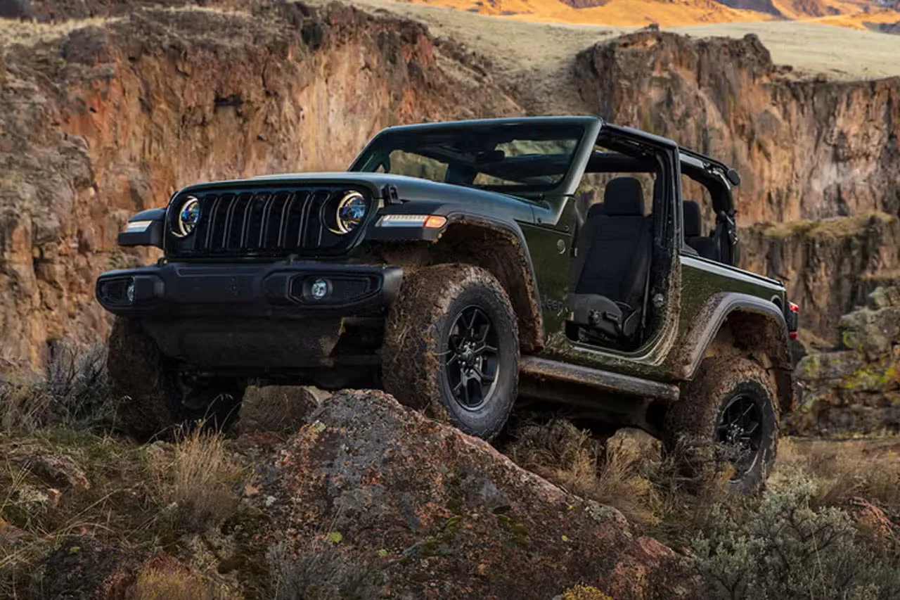 New Jeep Wrangler V6 Exclusively Paired with Manual Transmission