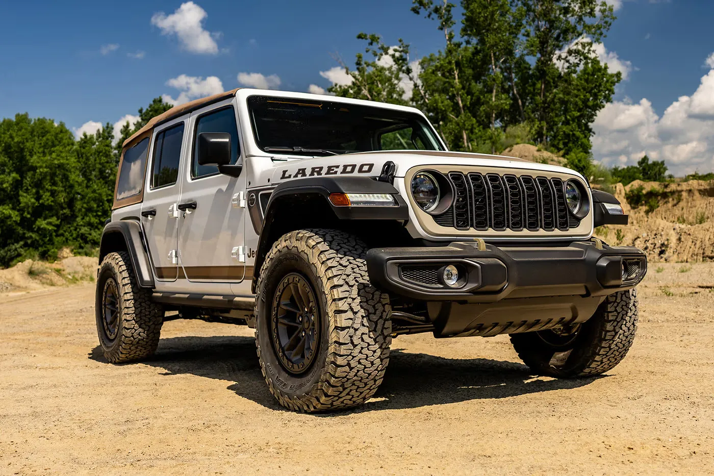 Jeep Revives Heritage Laredo Trim for 2027 Wrangler Special Edition