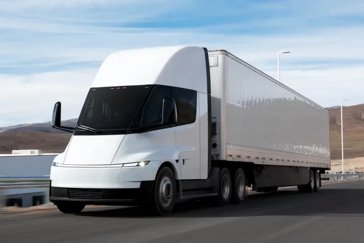 Tesla Semi electric HGV is coming to Europe