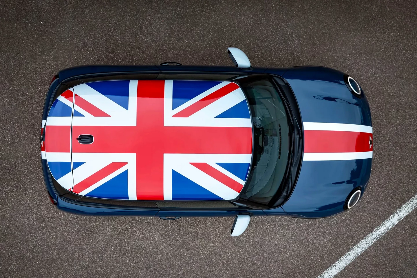 Next-Gen Mini Cooper EV Could Go Rear-Wheel Drive