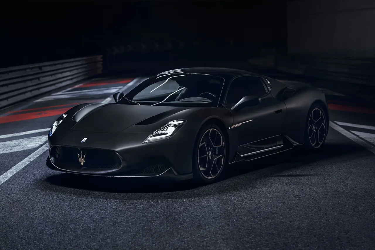 Maserati Unveils Its First Limited Edition MC20: The “Notte”