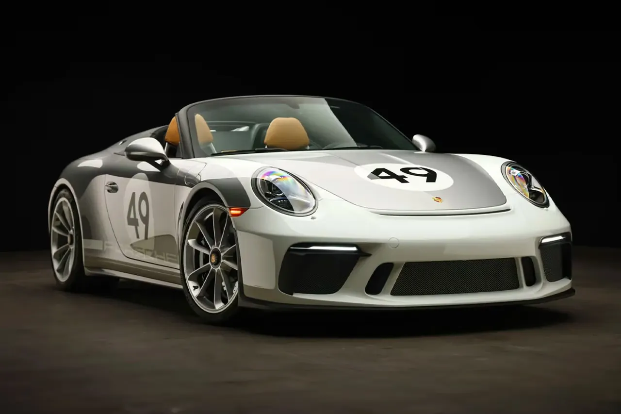 Rare 71-Mile 2019 Porsche 911 Speedster Surfaces at Auction