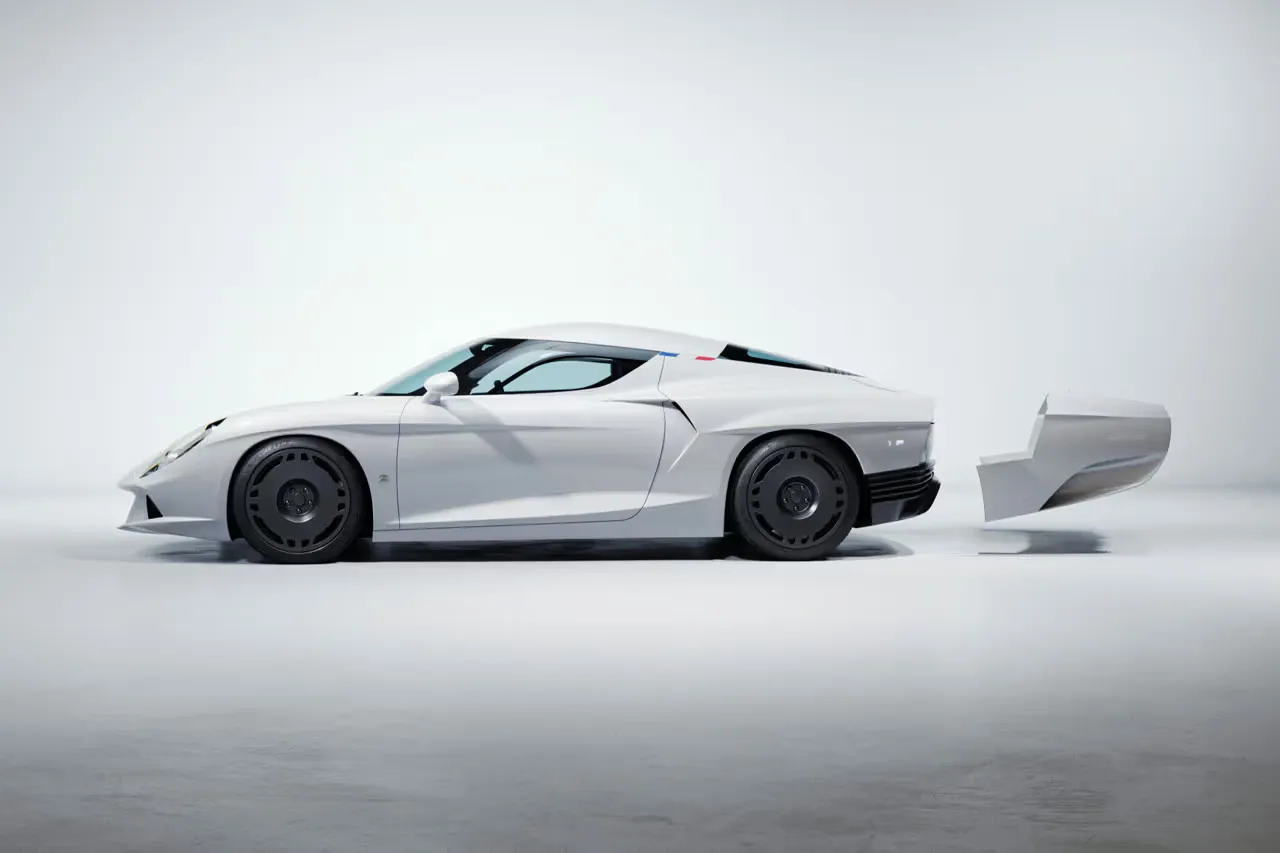 La Squadra and Zagato Present a GT Car with Removable Rear Bodywork