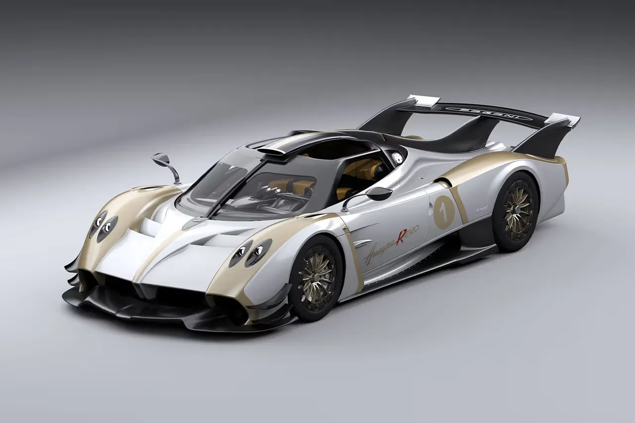 Pagani Presents Its Latest Masterpiece: The Huayra R Evo