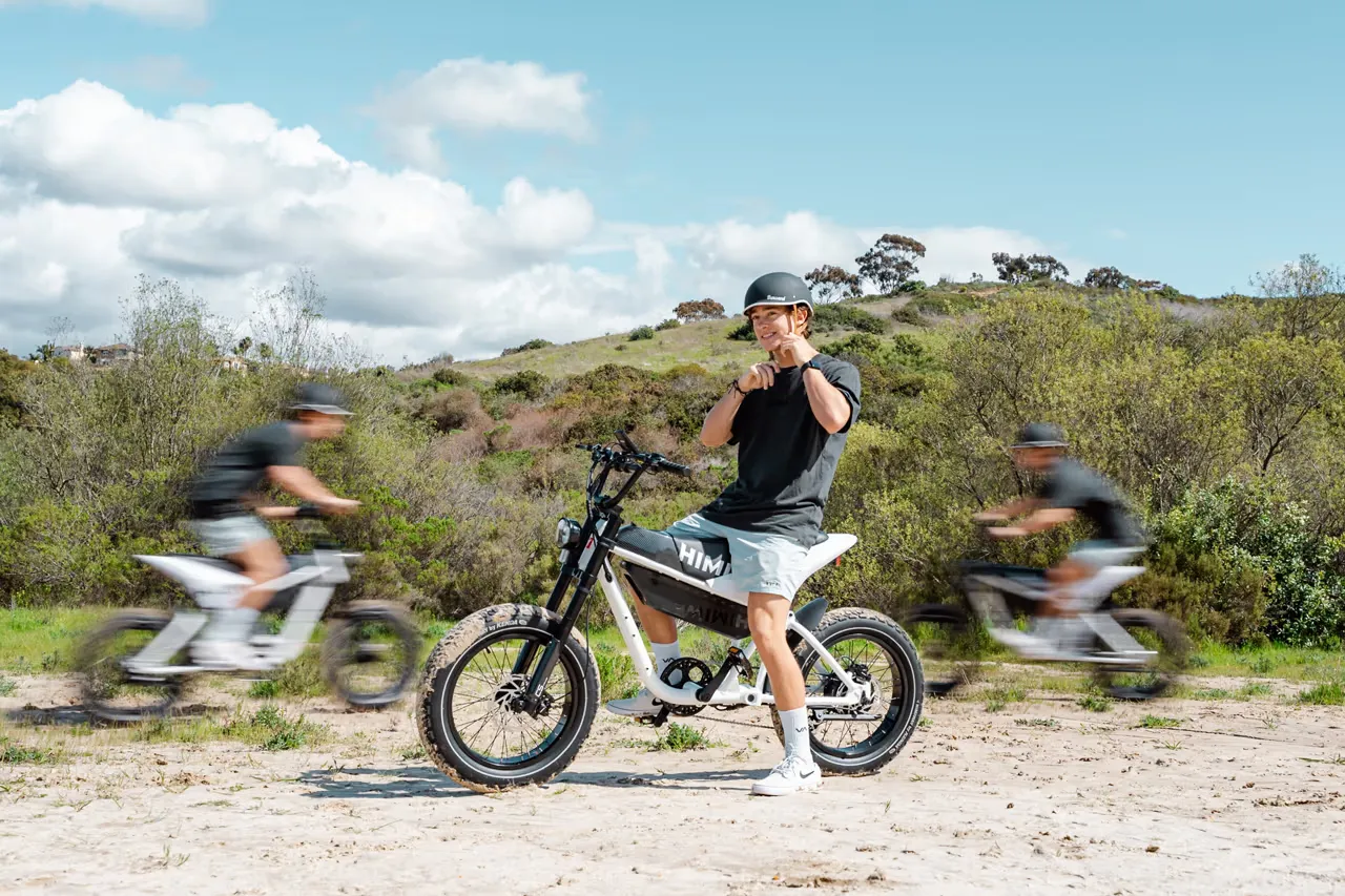 The Himiway C5 Electric Motorbike Invites City Dwellers and Adventurers Alike To Live Boldly