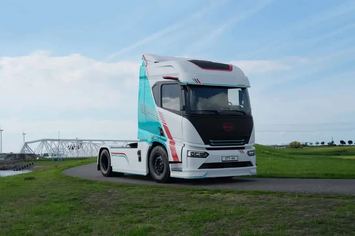 BYD Takes On The Tesla Semi With Its Own 372-Mile Truck