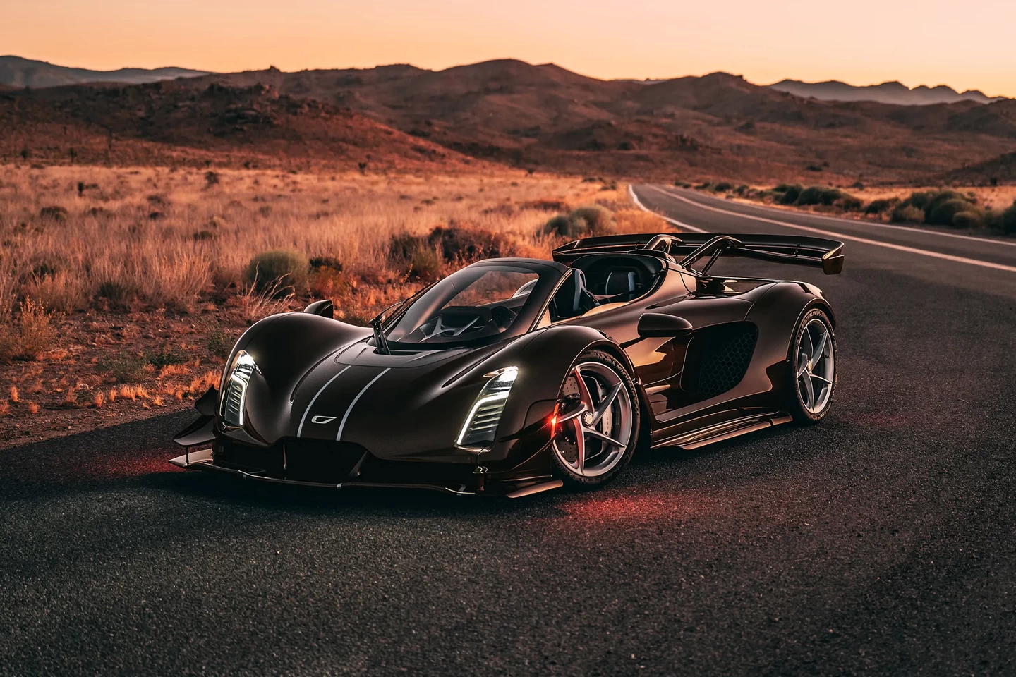 Czinger Opens the Cockpit for the New $2.75 Million 21C Spyder