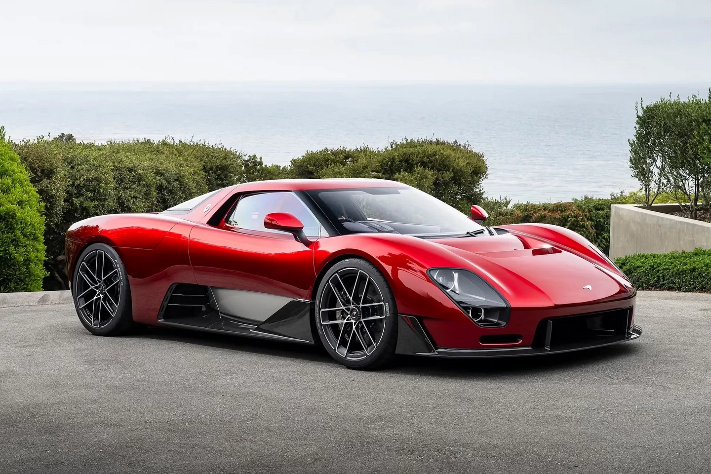 Better Late Than Never: McLaren Brings Back a Manual Gearbox