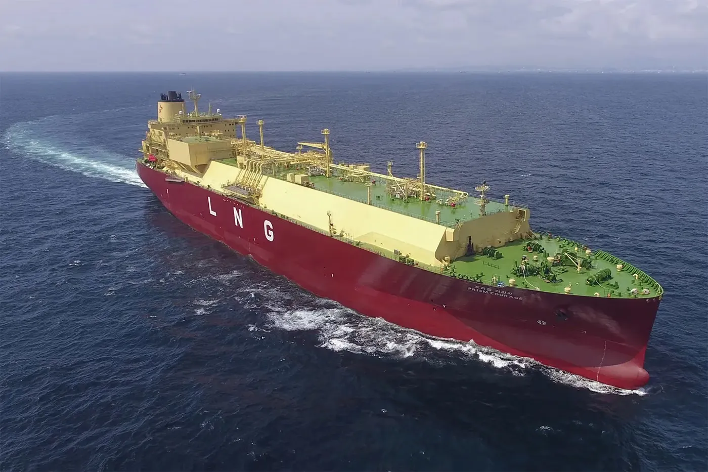 Hyundai’s 134,000-Ton Tanker Journeys Autonomously Across the Pacific Ocean
