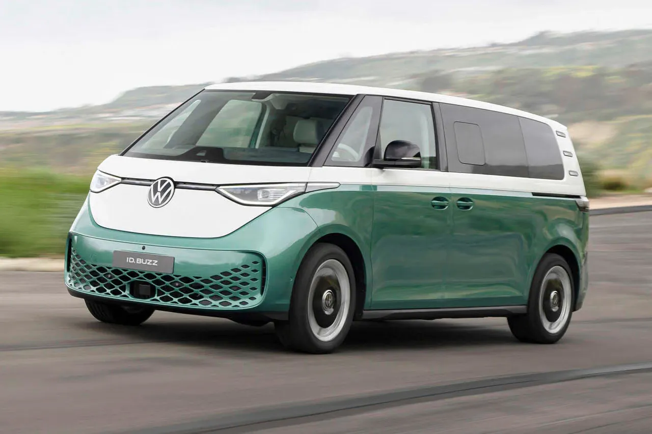Volkswagen’s Electric ID. Buzz Bus Prioritizes Space and High-Efficiency Performance