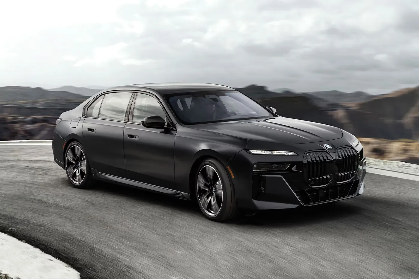 Take a First Look at the 2023 BMW 7 Series