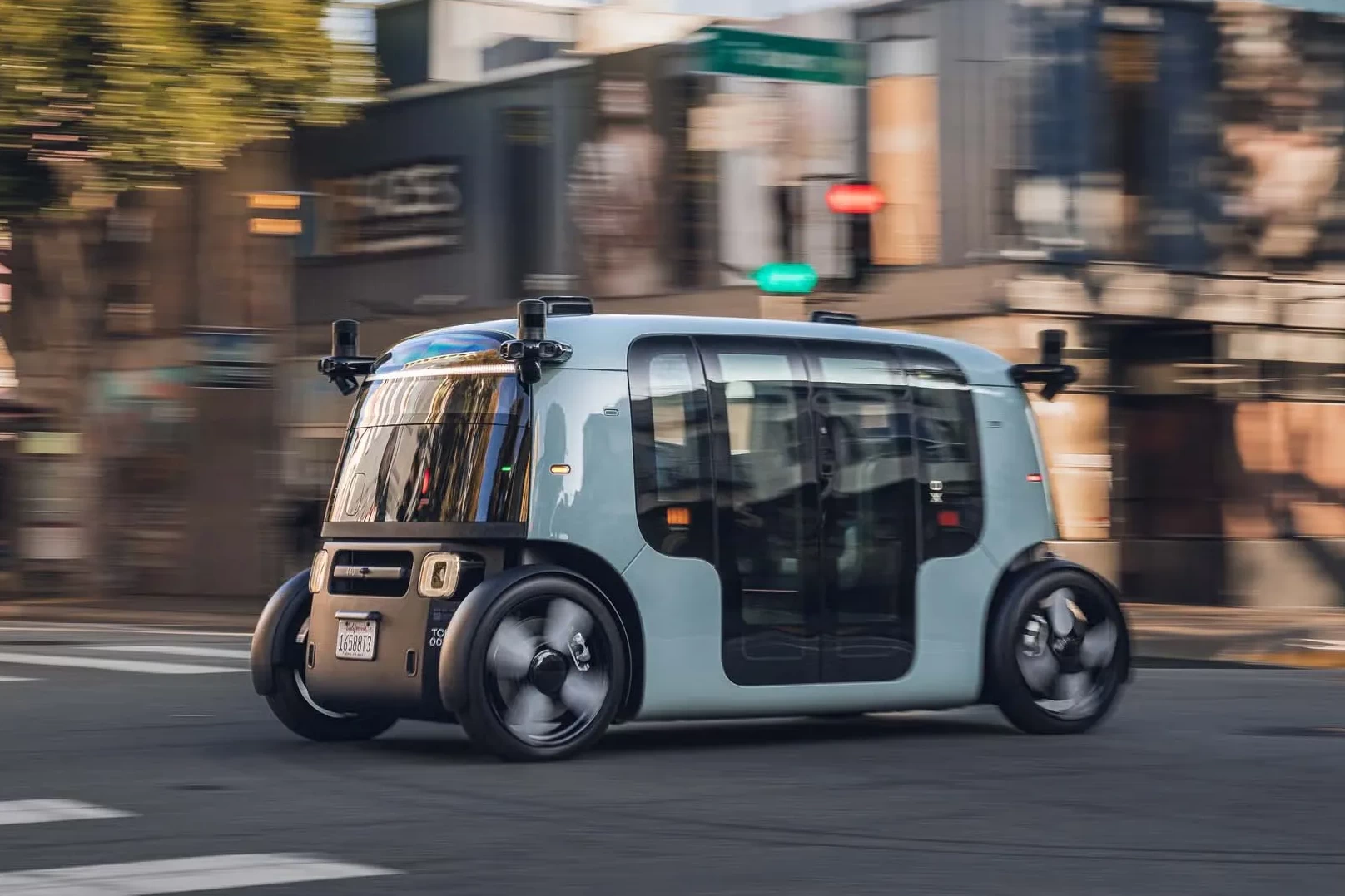 Who Teaches a Robotaxi’s Remote Helpers? SAE Has a Driver’s Ed Plan
