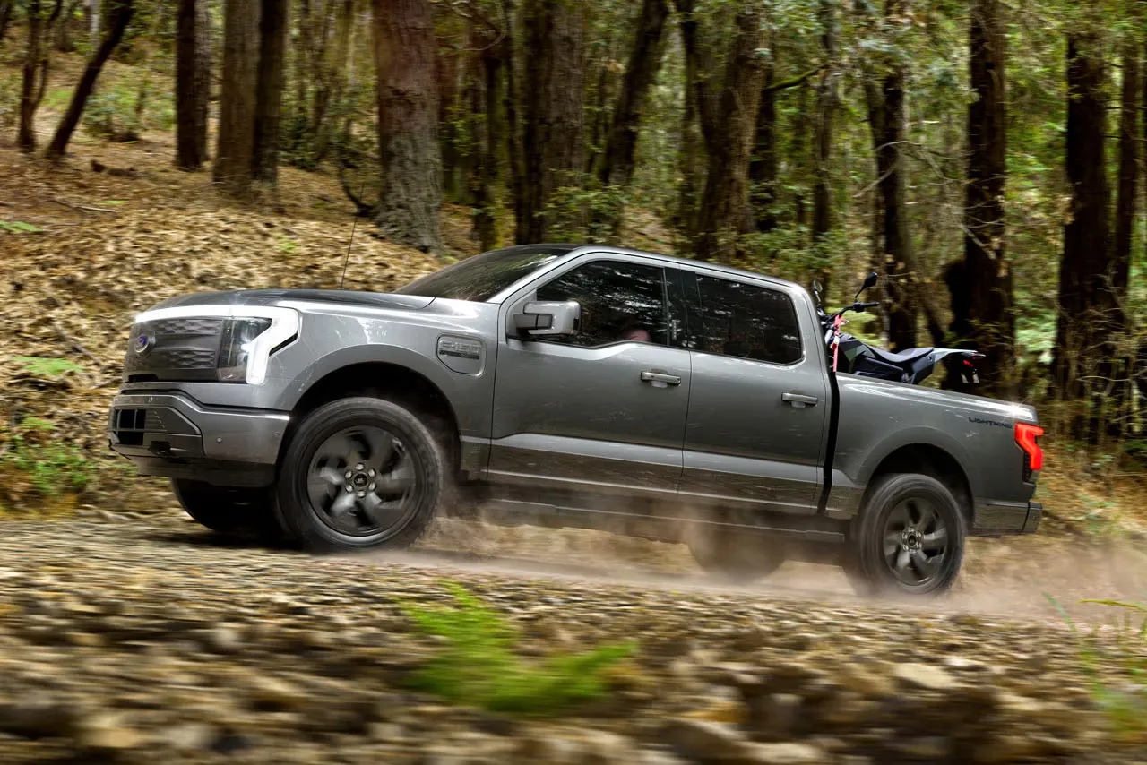 Ford Drops Price of F-150 Lightning All-Electric Pickup by $10K USD