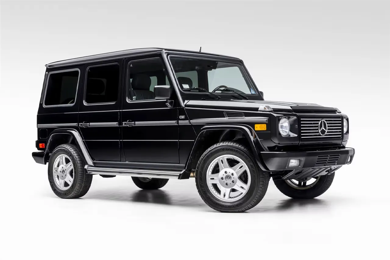 “Brand New” 21-Year-Old G-Wagon Hits the Auction Block