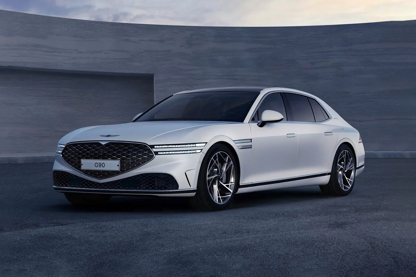 The New Genesis G90 Was Spotted Driving Autonomously on Domestic Roads