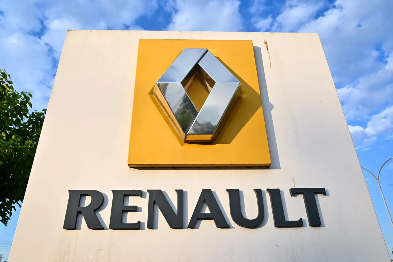 Google and Renault Are Collaborating to Build a “Software-Defined Vehicle”